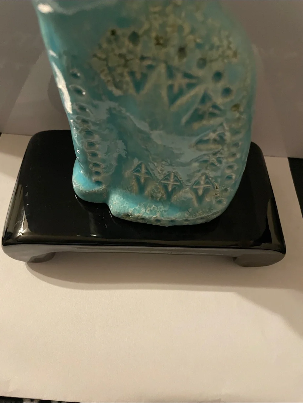 Glazed Turquoise Ceramic Cat Figurine Accent on Black Lacquered Ceramic Stand